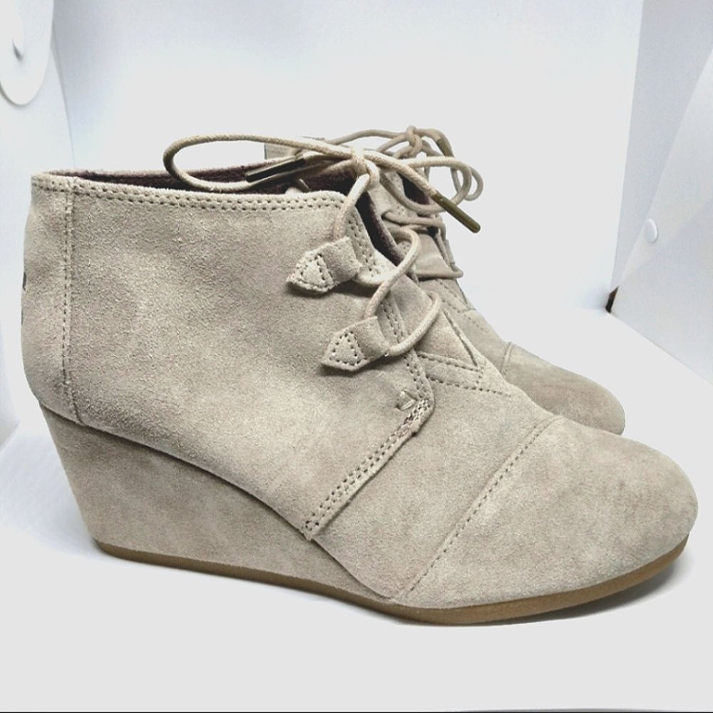 Toms | Suede Wedge Booties